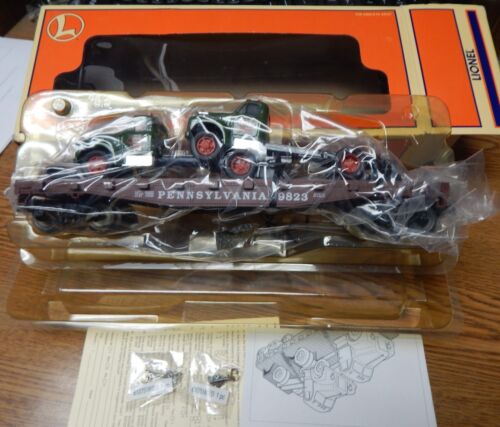 LIONEL 6-17518 FLAT CAR W/2 CORGI MACK TRUCKS NEW IN BOX O SCALE LQQK