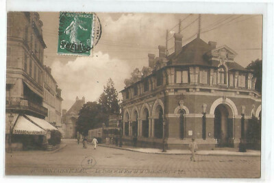 77 Fontainebleau La Poste Et Rue De La Chancellerie