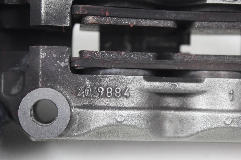 Ducati Diavel Carbon 12-13 Brembo M4 Front Brake Calipers Caliper & Pads 100mm - Image 4 of 4