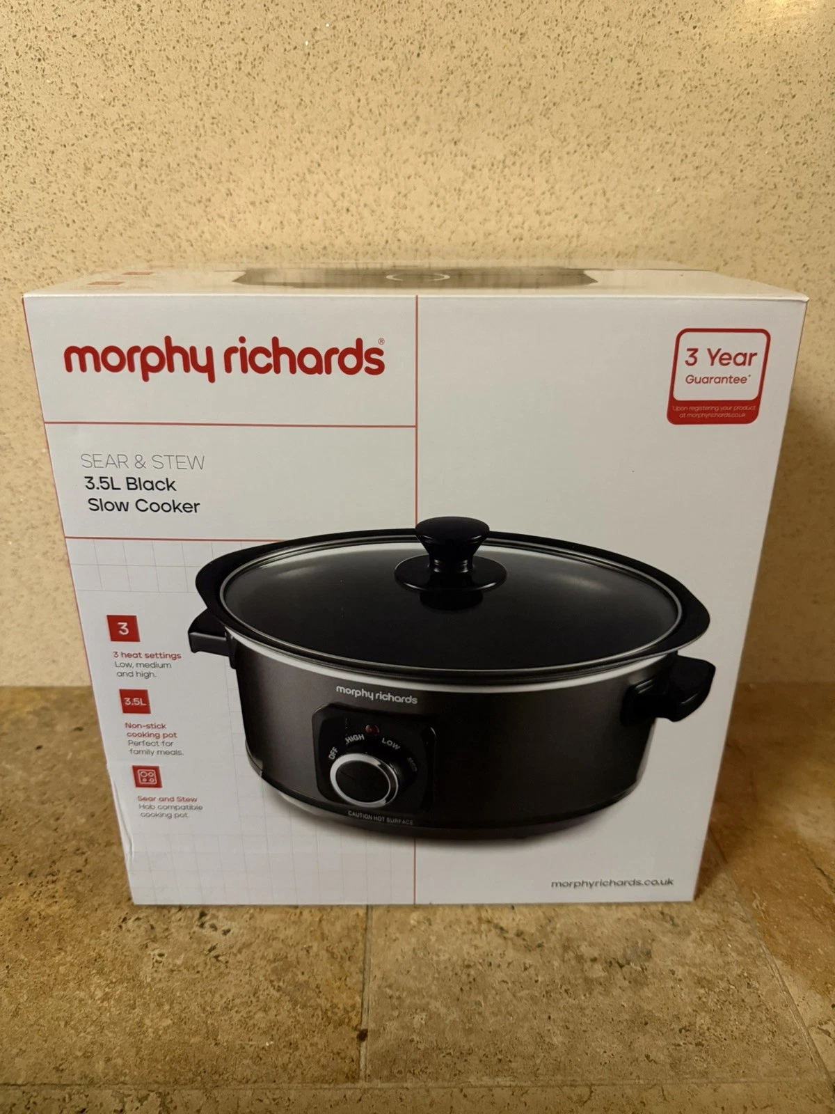 Morphy Richards 3.5L Sear & Stew Slow Cooker, Shatter Resistant Aluminium Pot, 3
Opens in a new wind