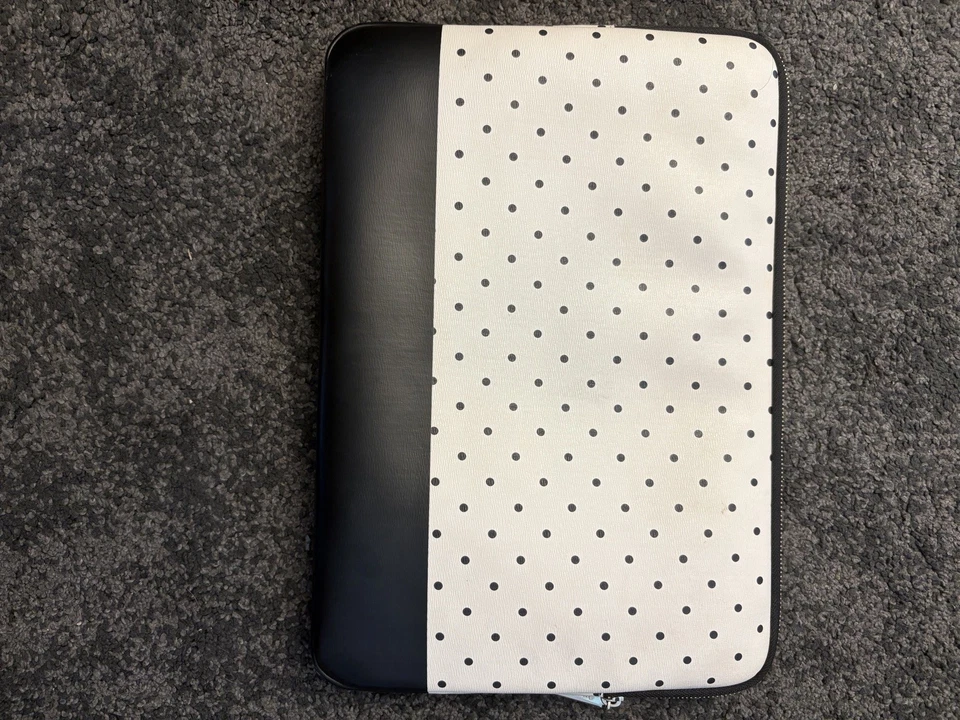 Funda Universal para Laptop Kate Spade Disney X Kate Spade Minnie Edición Limitada Foto 2 de 3