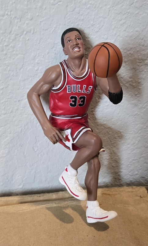 Scottie Pippen Hoop Stars Hallmatk Basketball Holiday Keepsake Ornament