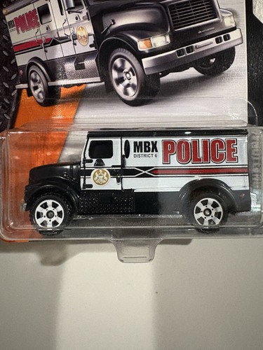 Matchbox MBX Adventure City International Police Truck (20/120)  Factory Sealed - Picture 3 of 3