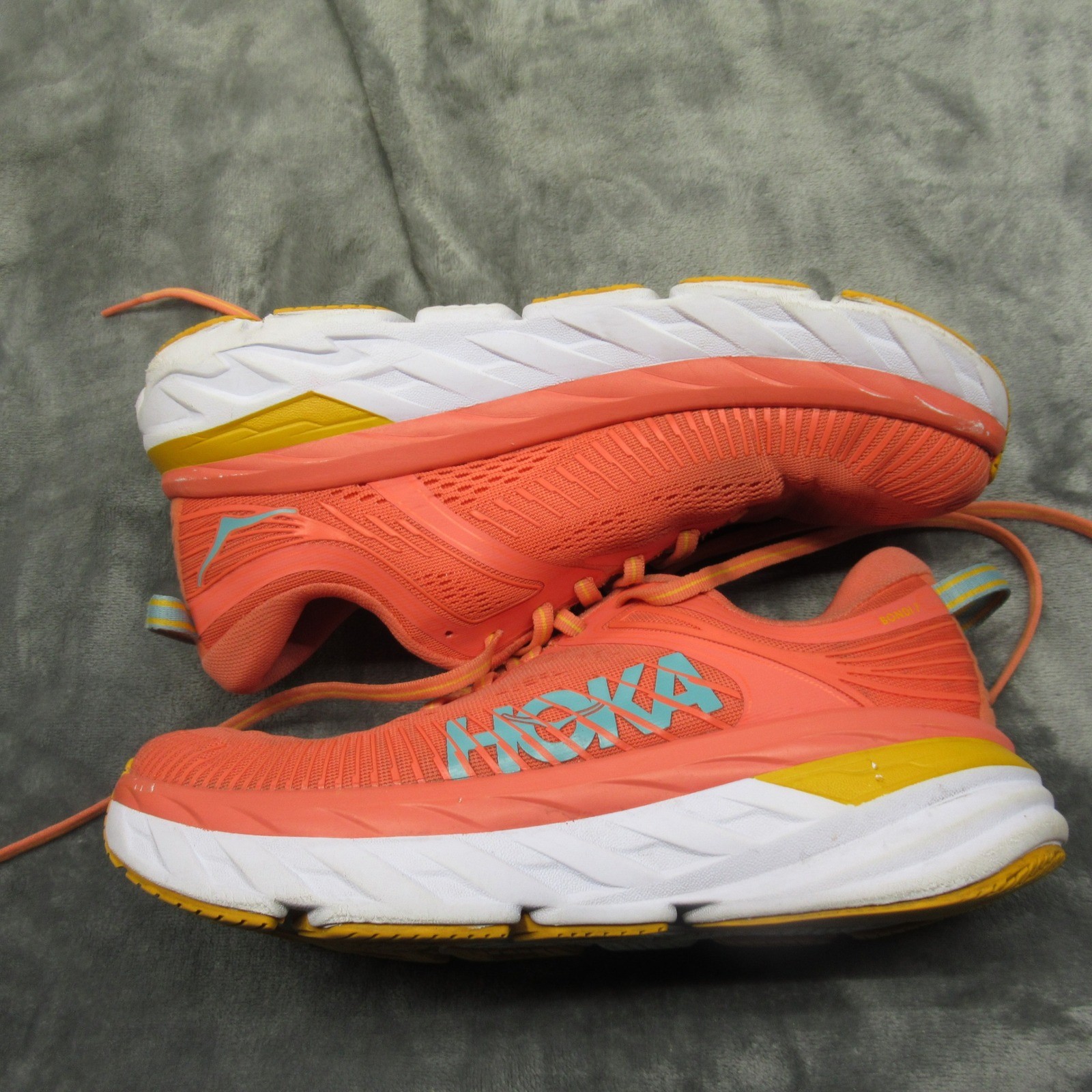 Hoka Bondi 7 Womens Shoes 8 Salmon Running Lightweight Jog Gym Active Hike Jog thumbnail 4