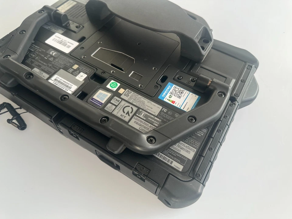 Tablet Panasonic Toughbook CF-D1 Core i5 6300U 8GB RAM 512GB SSD Touchscreen W11 - Bild 3 von 4