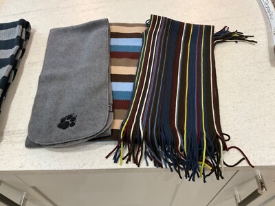 Jungen Schal Paket, u.a. Jack Wolfskin, M&S und John Lewis