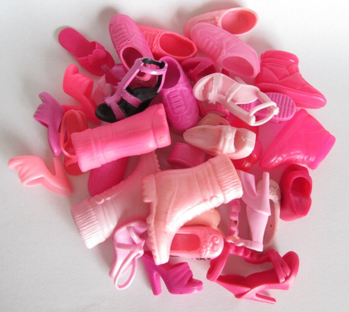 Vintage Barbie Mismatched Shoes Lot of 34 Boots Sneakers Heels Mules Flats Pink - Picture 2 of 8