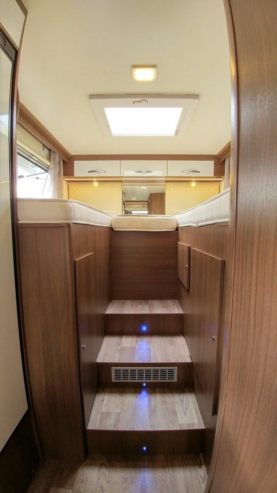 Urlaub mit dem Reisemobil - Top Wohnmobil für 2023 mieten - Bild 4 von 4