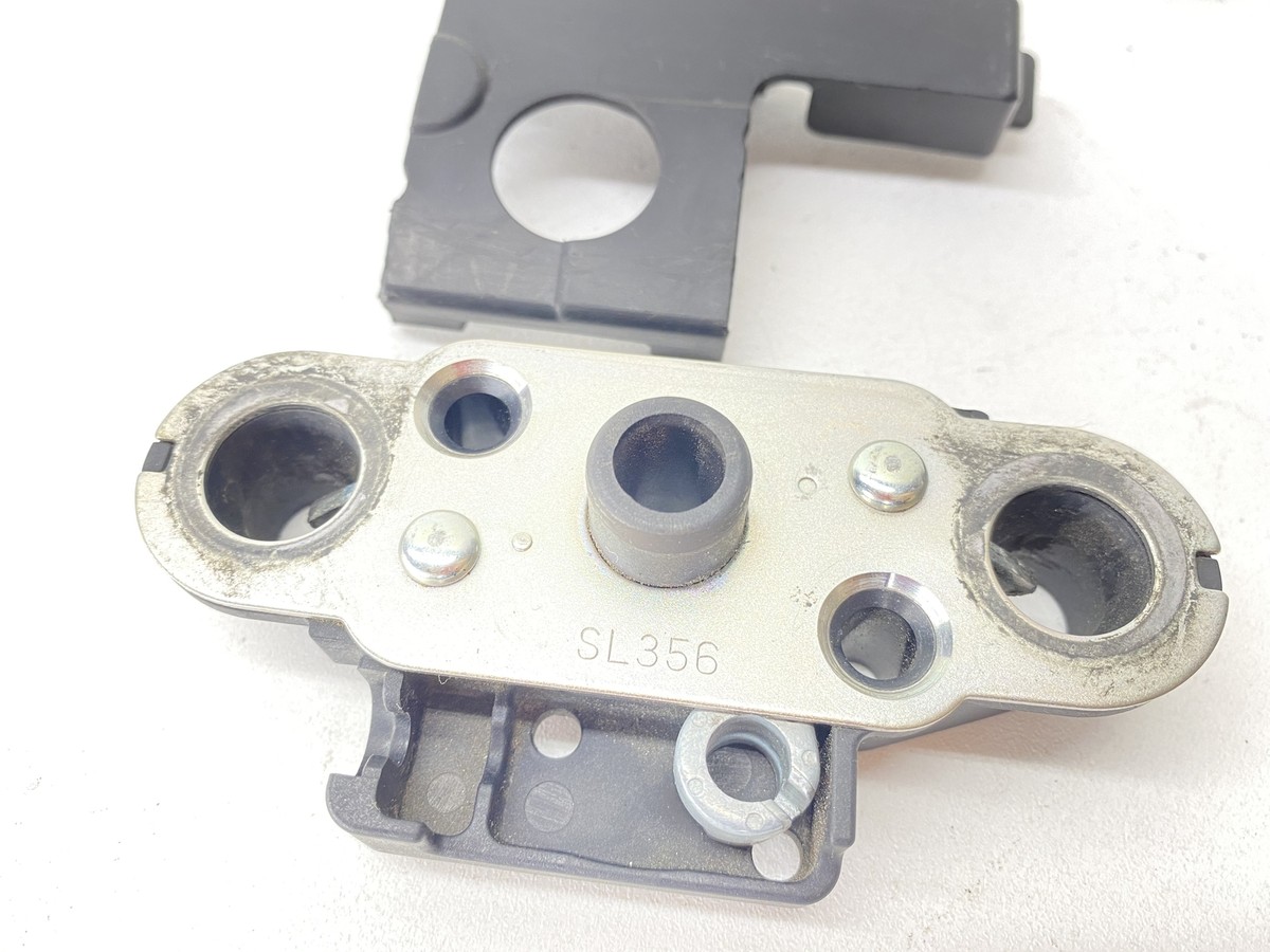 17 KAWASAKI NINJA ZX6RR REAR SUBFRAME SEAT LOCK 27016-0035