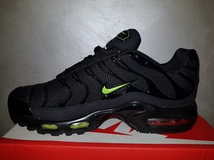 scarpe nike modello squalo