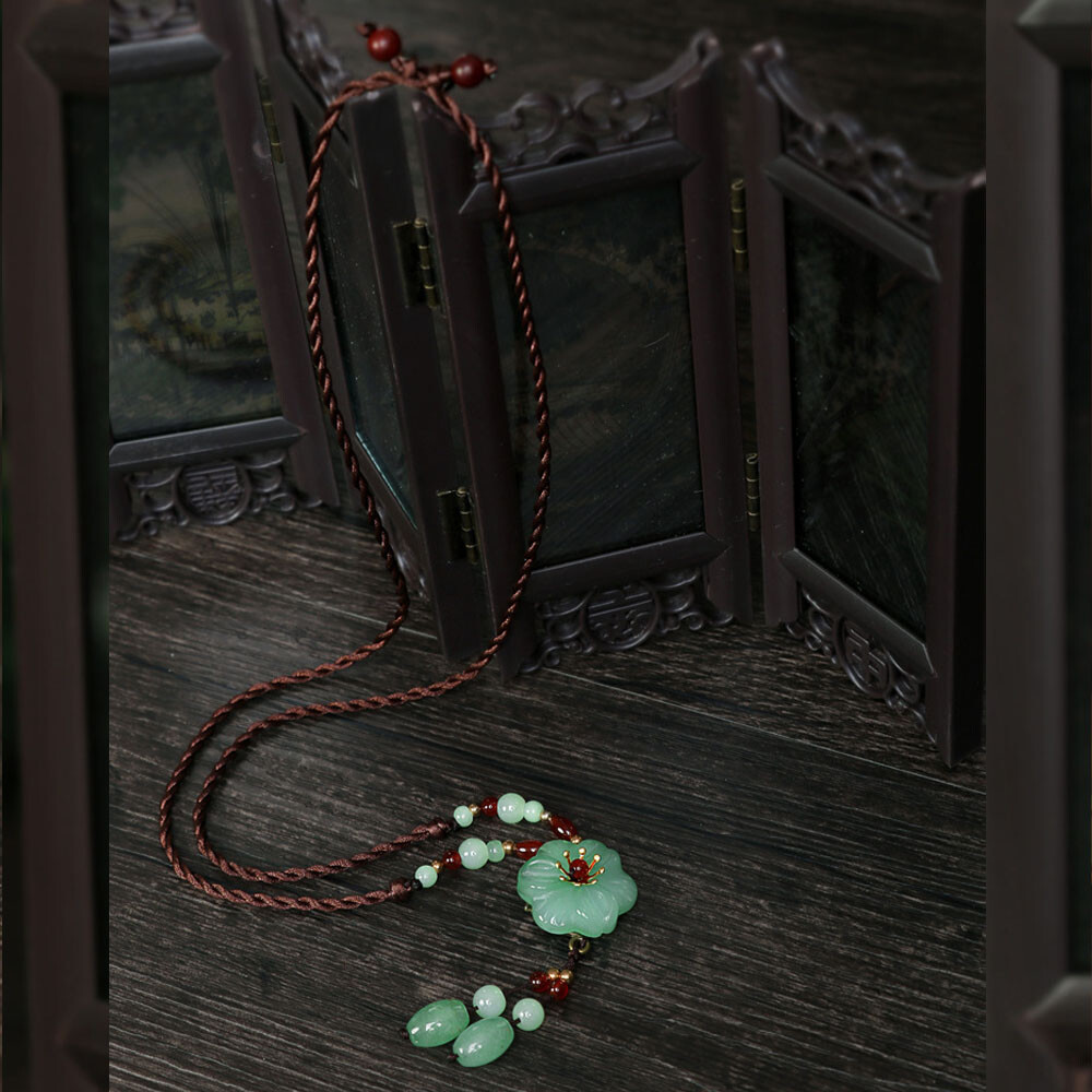 Jade Flower Pendant Carved Jewelry Necklace Luxury Real Natural Green