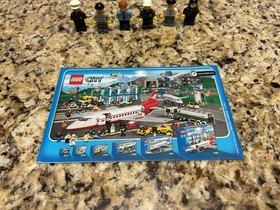 Lego City Police # 7498 Retired Police Station Specialty Pieces & Mini Figs 2011