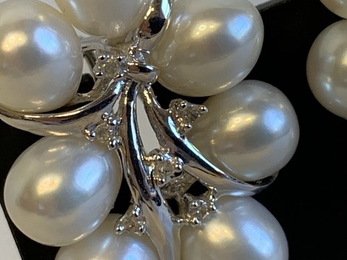 7mm Pearls 14k White Gold Round Cut Diamonds Omega Backs Pierced Earrings - Bild 5 von 19
