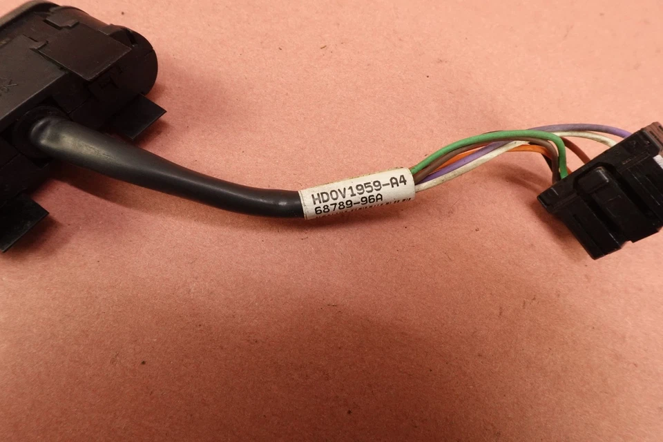 2007-2011 Harley Davidson Dyna Street Bob FXDBI Indicator Lamp Light 68789-96A - Image 2 of 4