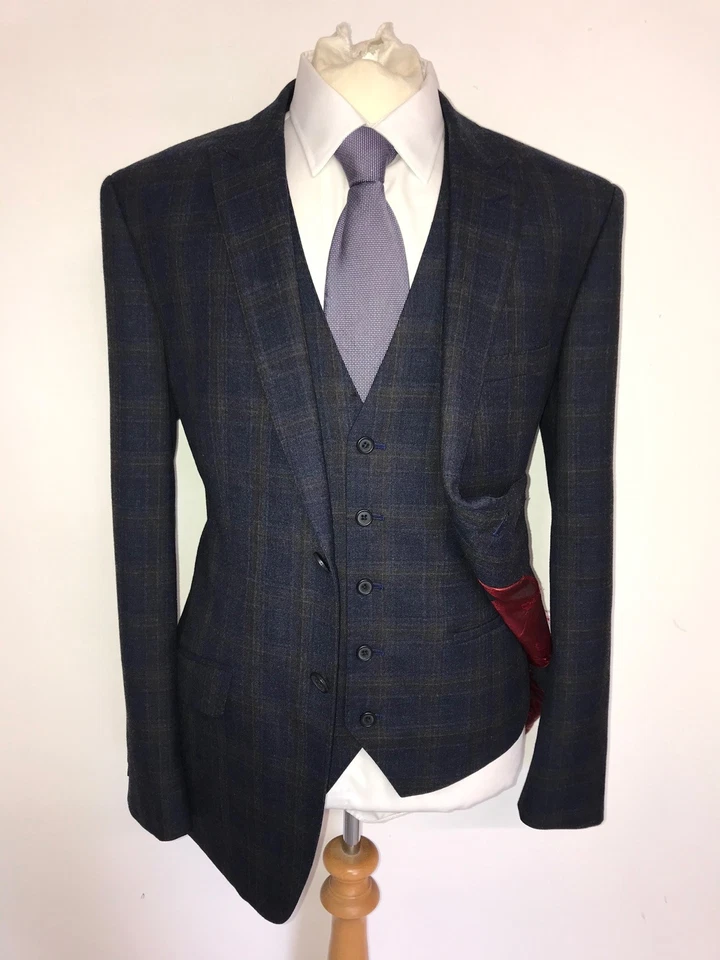 TED BAKER - Slim 3 Piece DARK BLUE Check WOOL SUIT - 44 Reg - W38 L31 -WORN ONCE - Image 1 of 1
