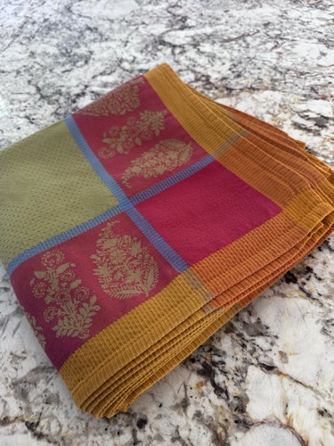 Set of 8 LE Jacquard FRANCAIS DAMASK NAPKINS, Made in France, 22x22”