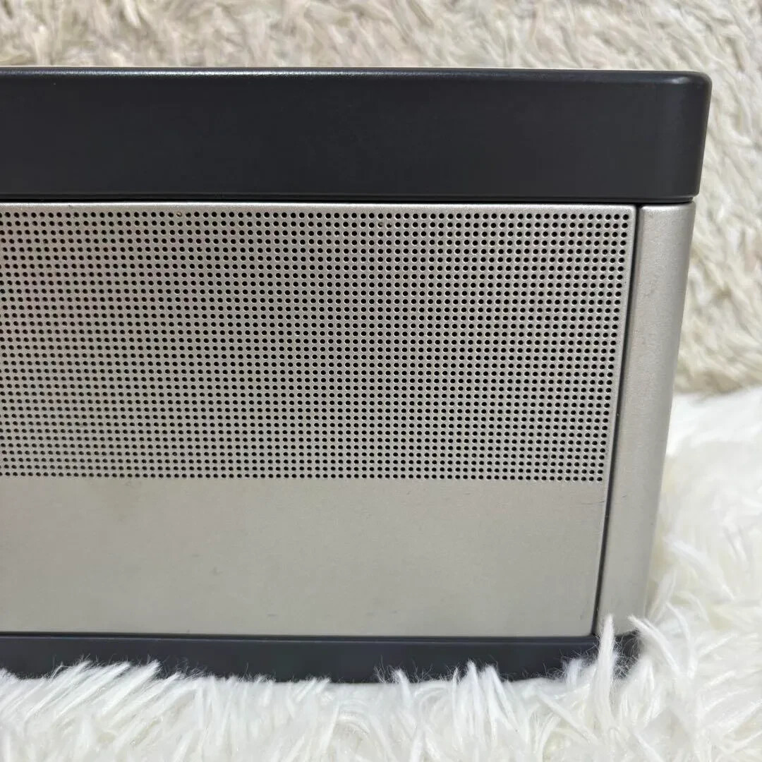 BOSE SoundLink Bluetooth Speaker III Silver Used Tested W