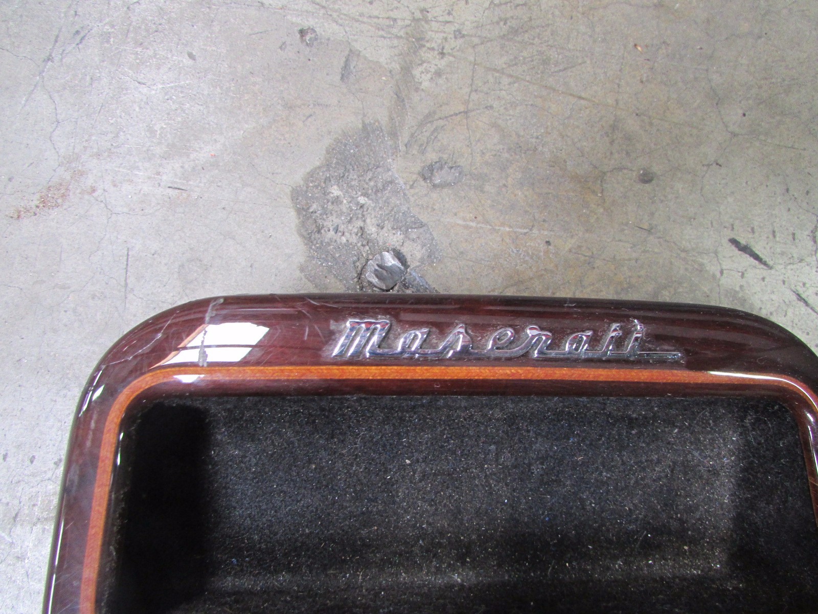 Maserati Quattroporte, Rear Wood Console, Bezel, P/N 67726487, Used