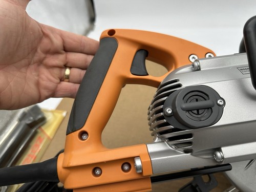Ridgid R32102 7-1/4 in. Worm Drive Circular Saw Excellent Pre Owned Shape - Picture 16 of 19