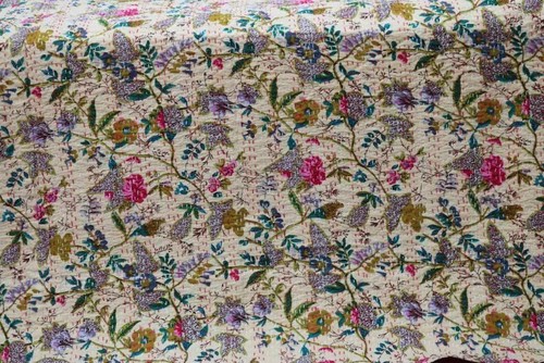 Indian Double Gudri Handmade Quilt Vintage Beige Paradise Print Kantha Quilt - Picture 2 of 3