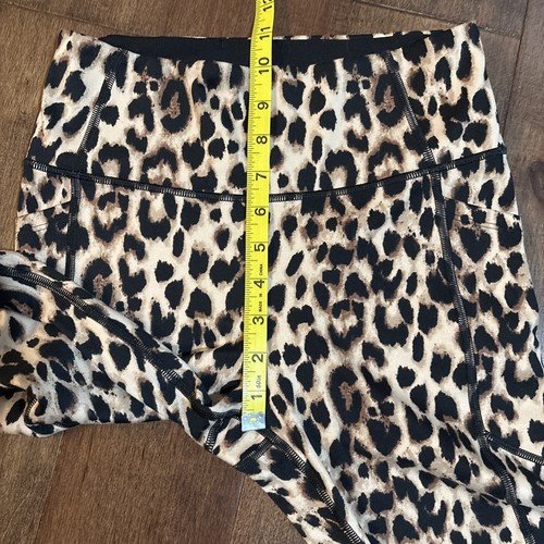 Victoria's Secret Incredible Essential weichste 25"-Legging Größe 6 Leopardentaschen - Bild 6 von 13