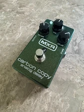 MXR M169 Carbon Copy Analog Delay Guitar Effect Pedal