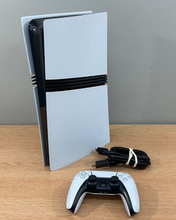 Sony PlayStation 5 Pro Digital PS5 2 TB Console bianca sistema di gioco CFI 7019