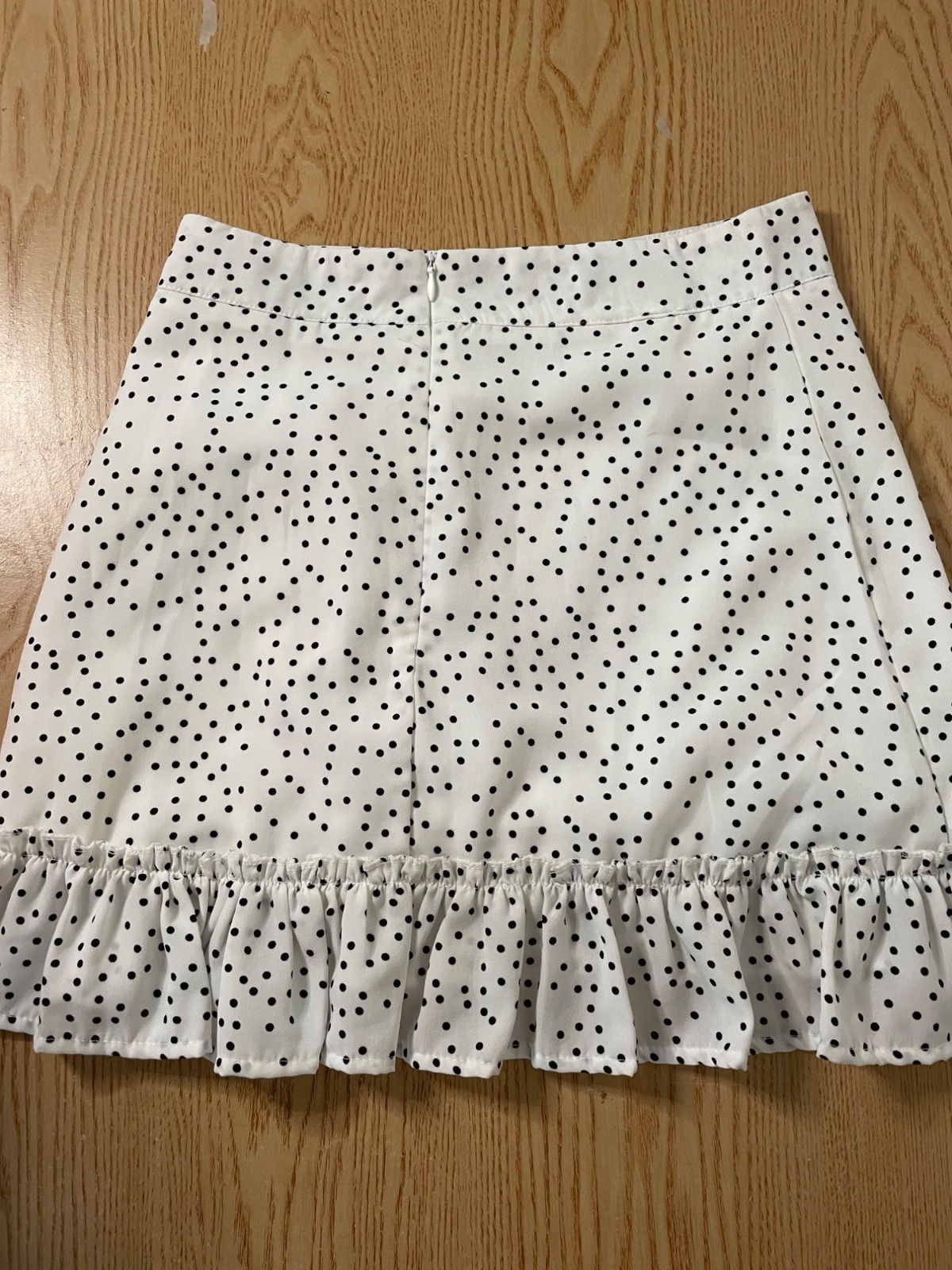 B5 New Women’s SHEIN Polka Dot Skirt White Black size Xs image 4