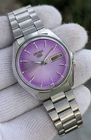 Vintage Seiko 5 automatic Watch 21 Jewels Purple dial 7009 Day Date Japan