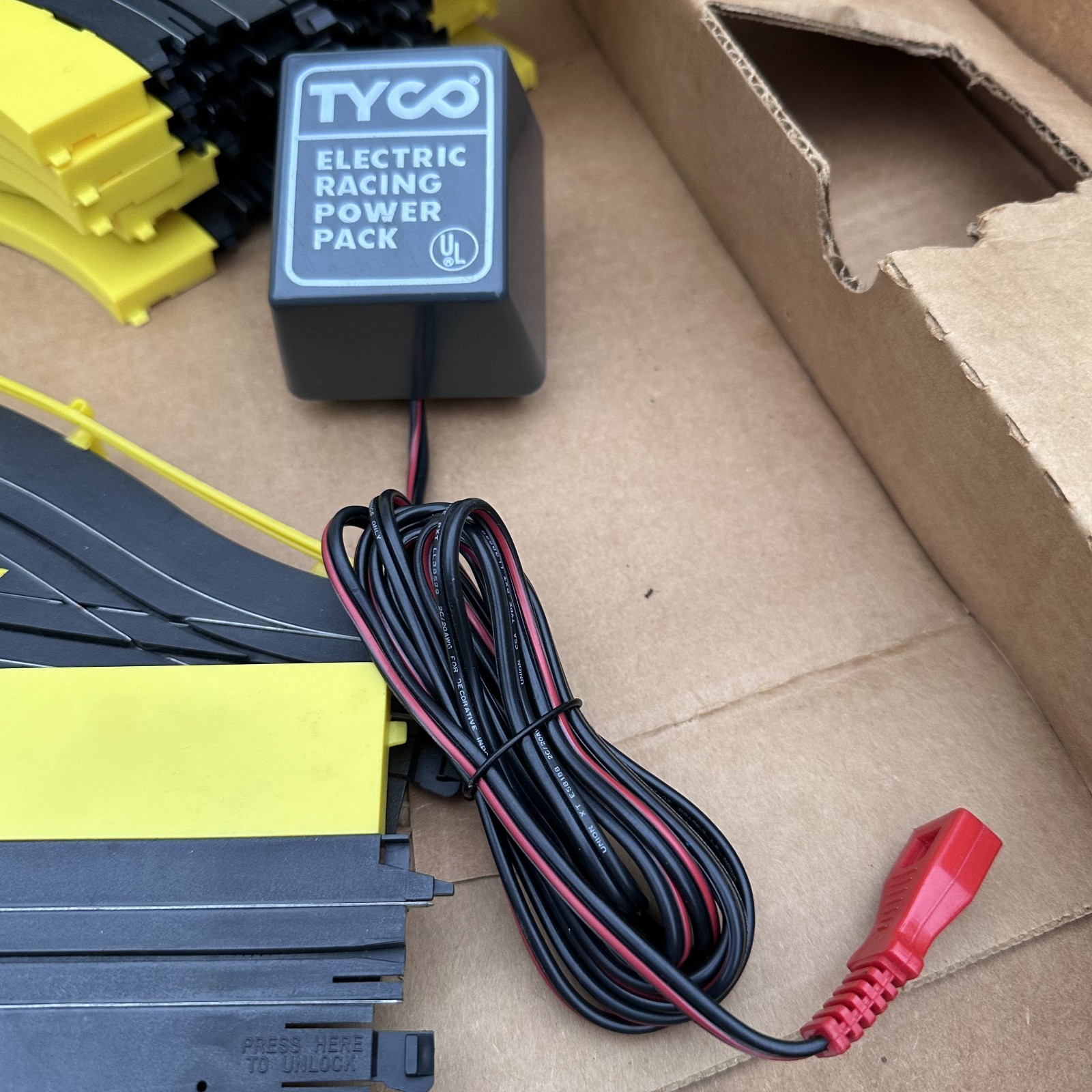 A-TEAM Slot Car Action Race Track Set w/Original Box TYCO 1983 - Vintage