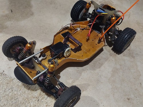 Vintage Team Associated RC10 Gold Pan - Picture 5 of 18