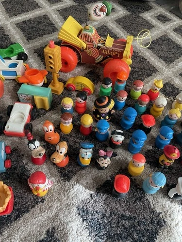 Over 100 Fisher Price 70s 80s Little People and Figure Cars Lot Vintage Rare Lot