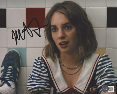 MAYA HAWKE SIGNED 'STRANGER THINGS' ROBIN 8x10 PHOTO ACTRESS