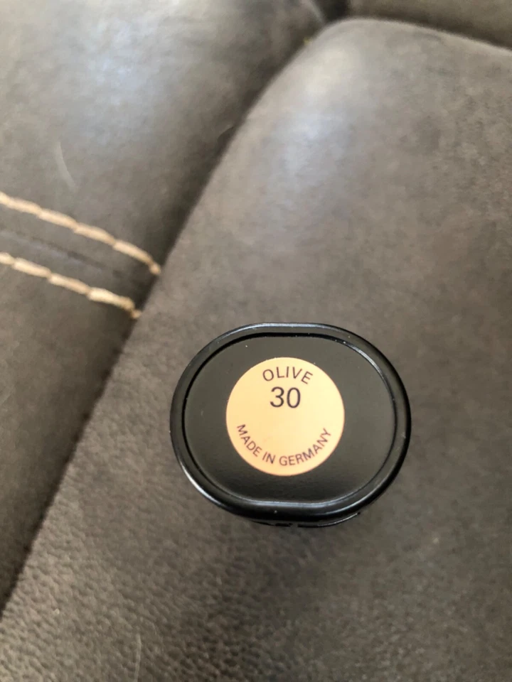 Base Max Factor Pan Stik #30 Olive - Palitos de 9 gramos - Paquete de 2 Foto 2 de 2