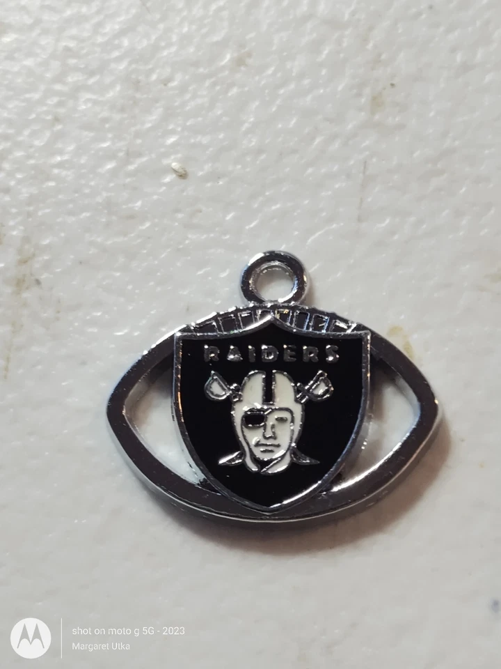 Las Vegas Raiders - NFL - DANGLE CHARM PENDANT