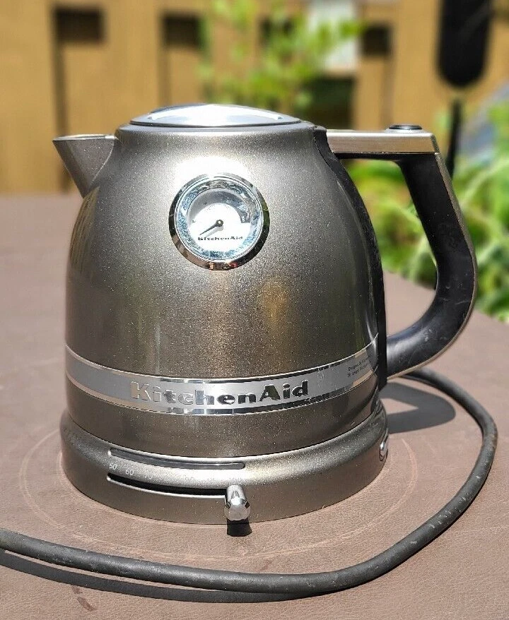 KITCHENAID KEK1522 MS0 Pro Line Series 1.5L Electric Kettle 1440W SILVER SPARKLE