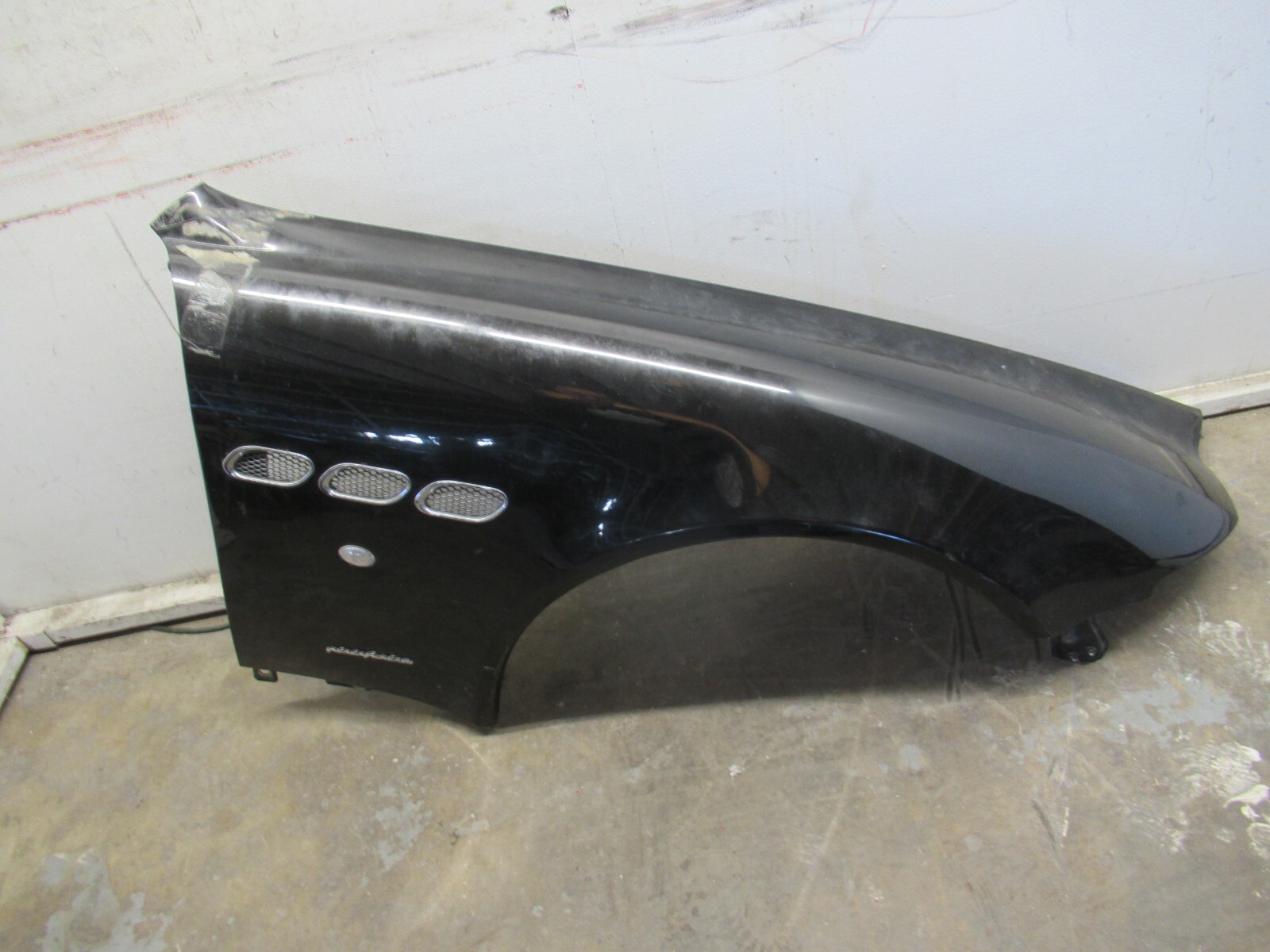 04-12 MASERATI QUATTROPORTE RIGHT PASSENGER SIDE FENDER PANEL BLACK OEM