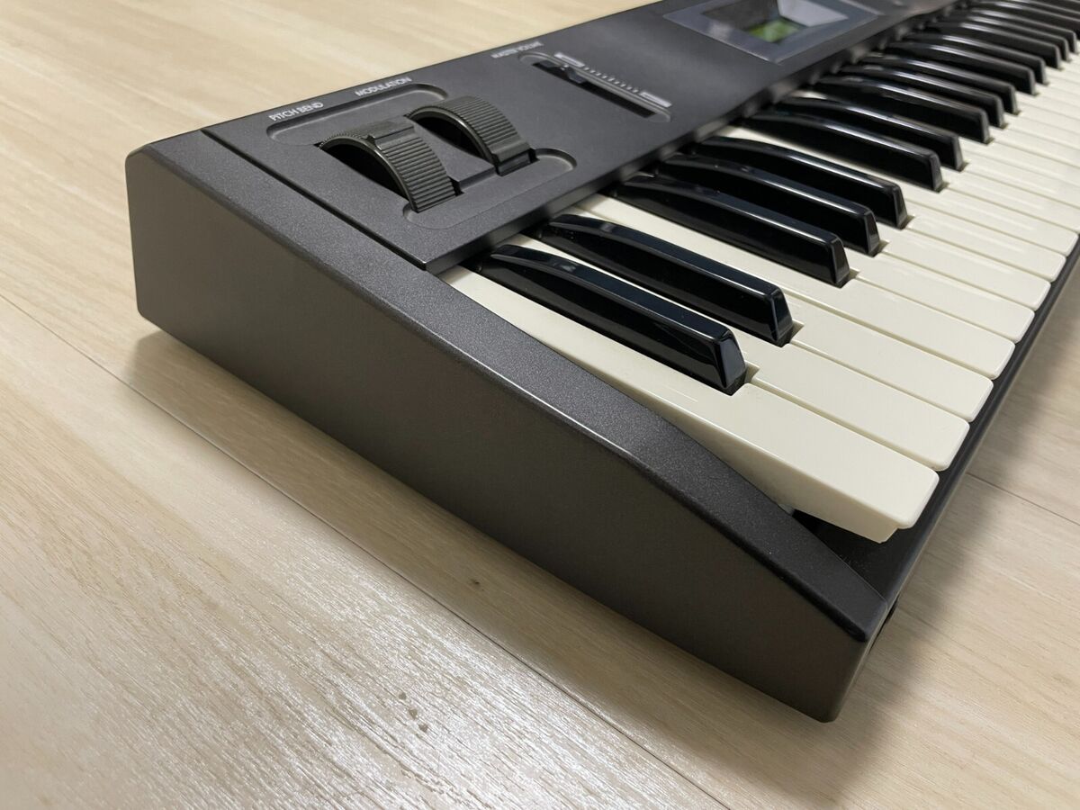 Korg X5 61-Key Keyboard Synthesizer with Adapter Used from Korg X5 61-Key Keyboard Synthesizer with Adapter Used from