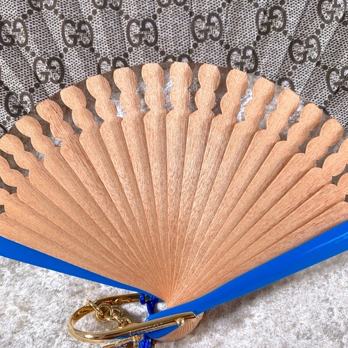 GUCCI x DISNEY Collaboration Rare Hand Folding Fan Donald Duck Full Set - Picture 12 of 22