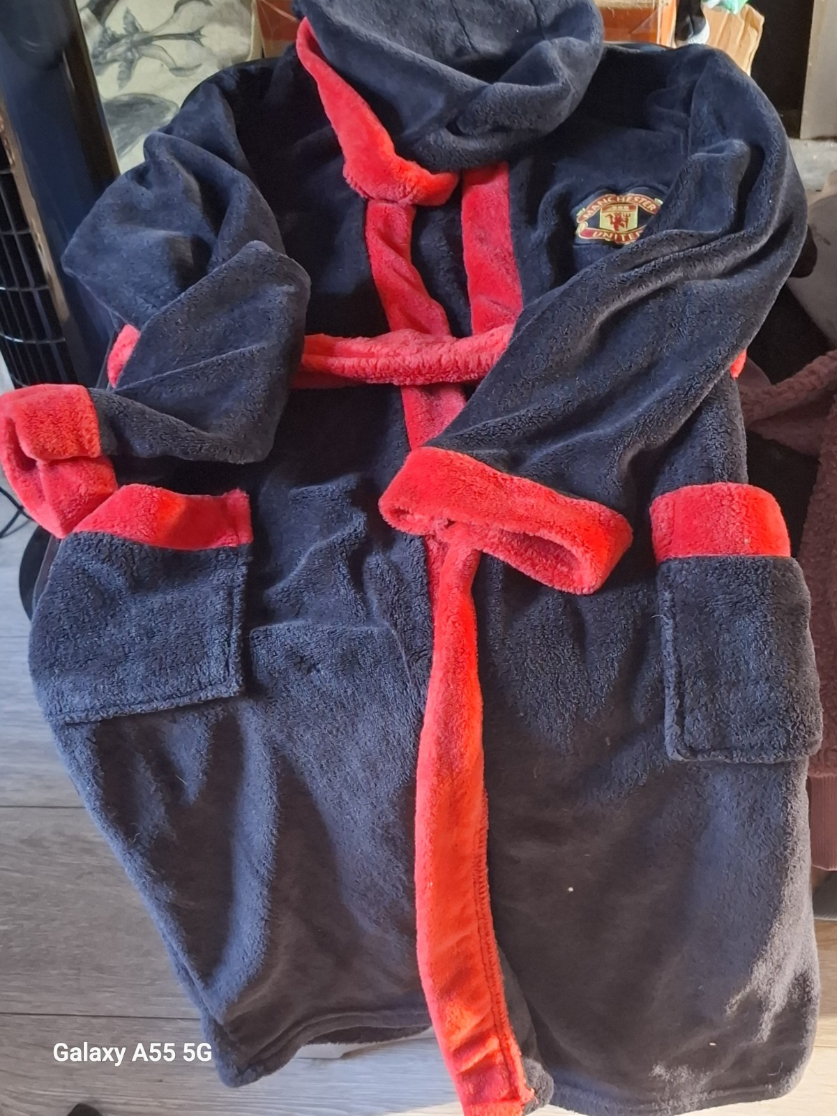 Manchester United House Coat Dressing Gown Size 13/14 Official Merchandise image 2
