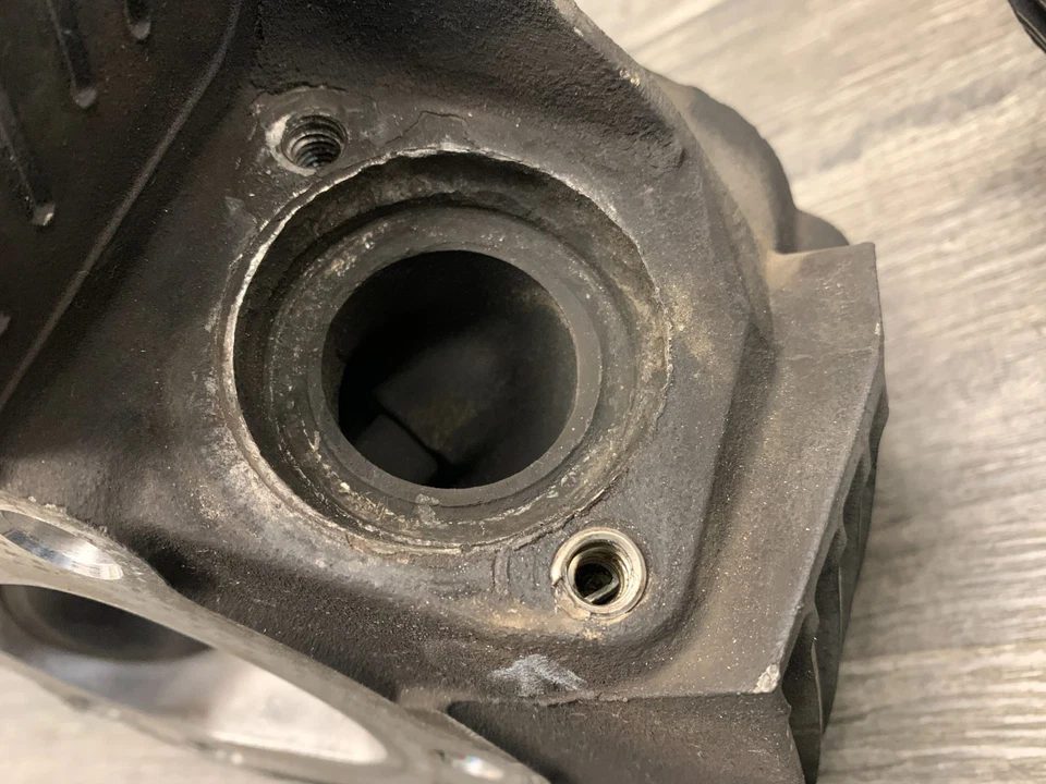 Culatas delanteras traseras Harley Davidson Dyna Road King Glide Softail OEM Foto 4 de 4