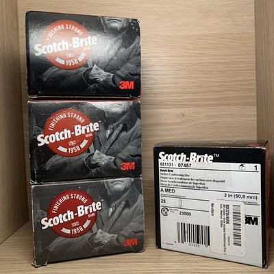 4 Pack 3M 051131-07457 Scotch-Brite 2 in Medium Surface Conditioning Disc 25 Box