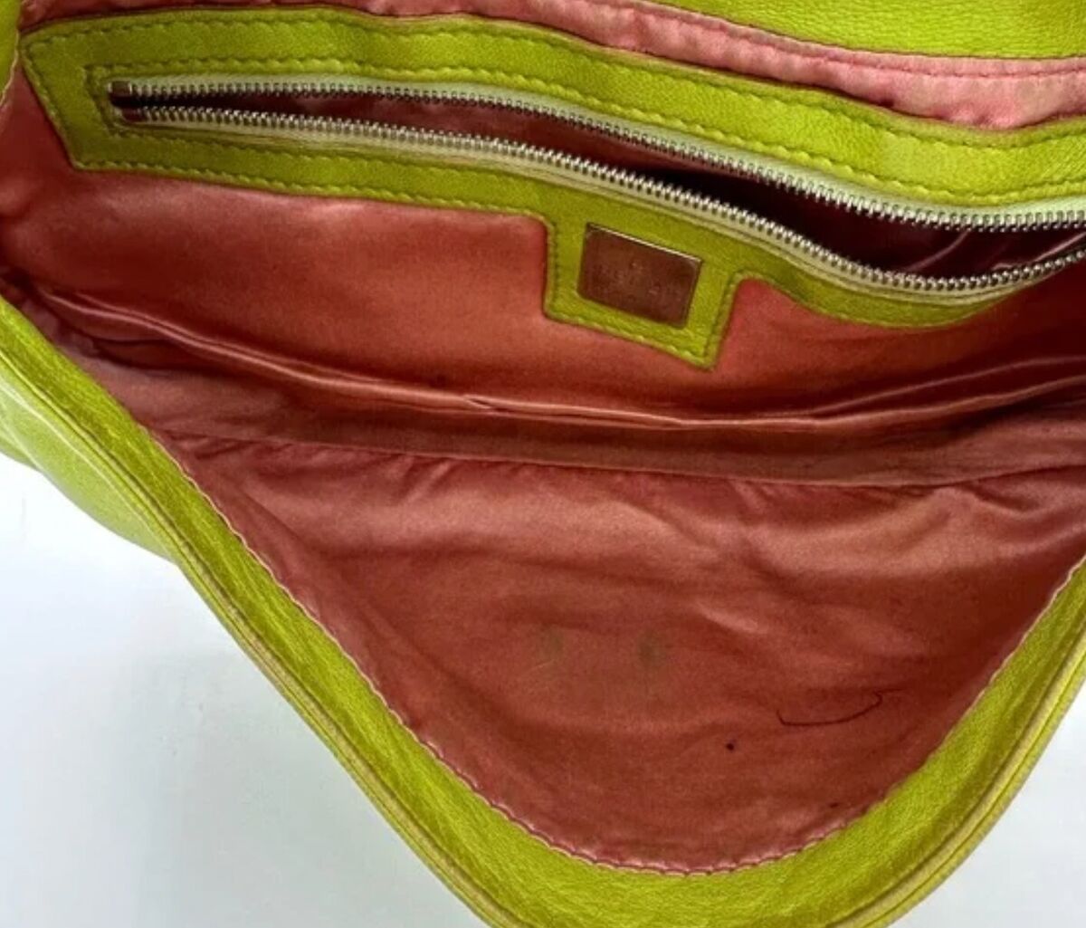 Fendi Vintage Baguette Shoulder Bag Lime Green Calf Leather Fendi Vintage Baguette Shoulder Bag Lime Green Calf Leather