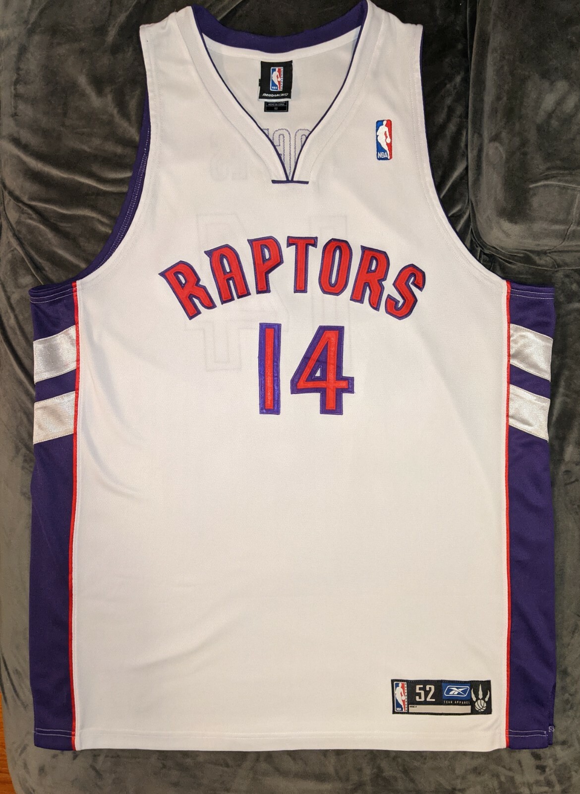 MUGGSY BOGUES Reebok TORONTO RAPTORS AUTHENTIC Jersey 52 NBA