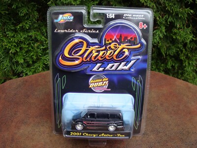 Street Low 2001 Black Chevy Astro Van Die Cast- 1:64 scale