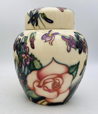 MOORCROFT Shakespeare Ginger Jar - TWELFTH NIGHT by Emma Bossons 2004