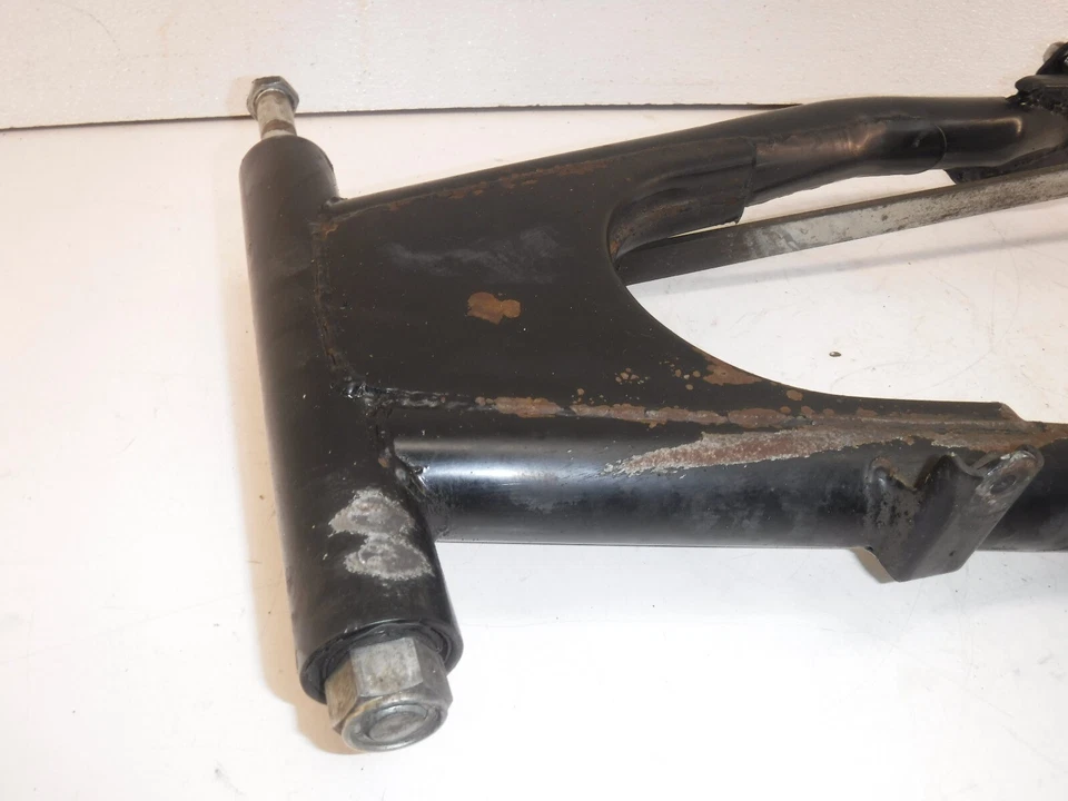 Kawasaki 750 CSR 1982 OEM basculante trasero brazo de suspensión Foto 3 de 4
