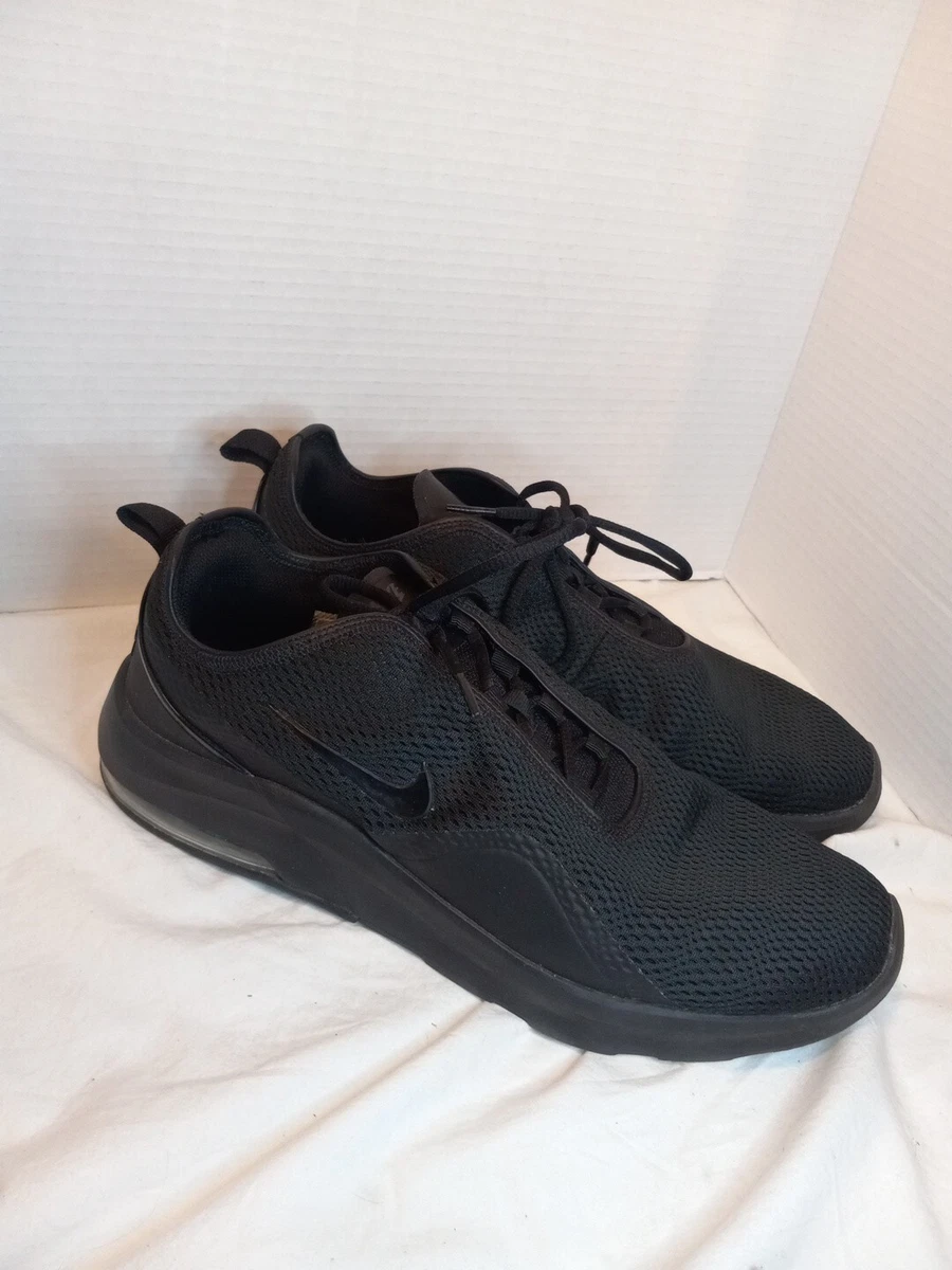 Nike air max hotsell motion triple black