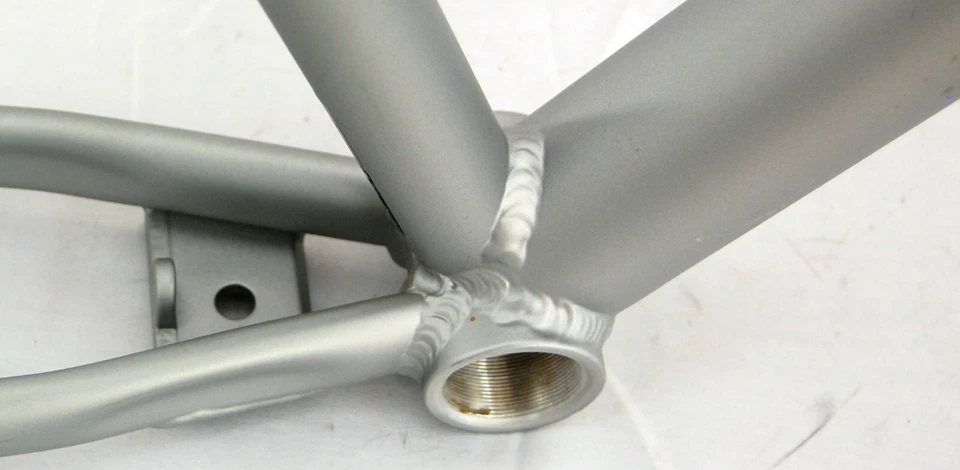 28 Zoll Damen Trapez Fahrradrahmen RH 45 cm Trekkingrad silber Alu Trapezrahmen - Bild 4 von 4