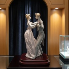 Lladro Porcelain Figurine - 1372 Anniversary Waltz - Man Woman Dancing w/ box 
